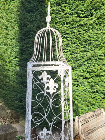 Vintage Rankobelisk Misio, grau