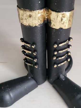 Preview: Weihnachtlicher Wachmann mit Kugelstab, schwarz-gold