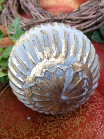 Preview: Christbaumkugel Rivero, Ministreifen, grau-gold