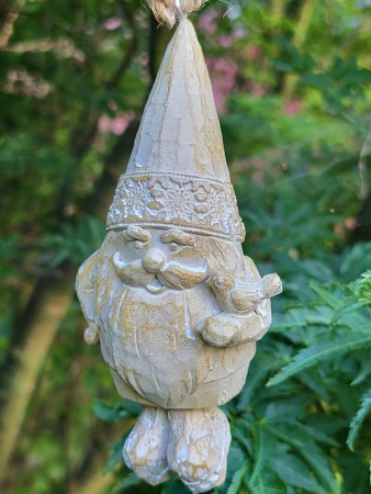 Weihnachtswichtel mit Vogel rechts, natur, Polyresin