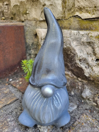 Kunststoff Wichtel Knut, grau-silber
