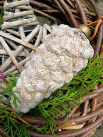 Christbaumkugel Zapfen Mikana 13 cm, beige