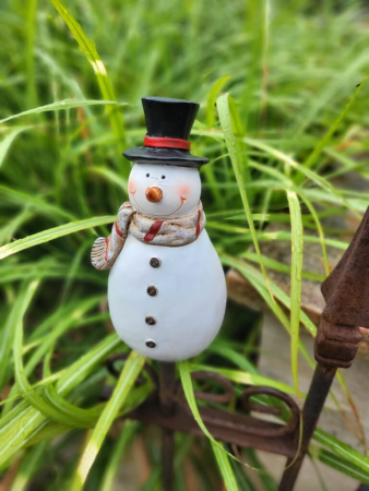 Zaunhocker Schneemann, Polyresin, frostfest