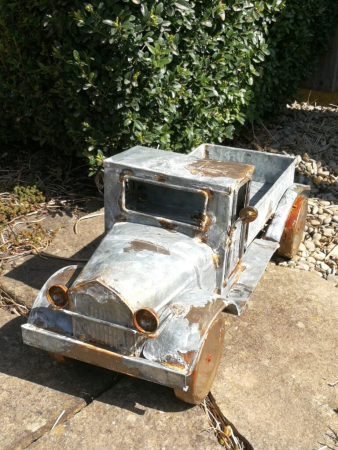 Zinktruck Austin zum Bepflanzen