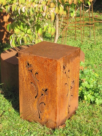 Edelrost Dekosäule Kronen 40 cm