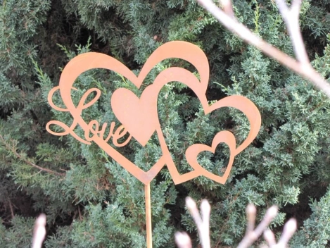 Edelrost Gartenstecker Herz LOVE