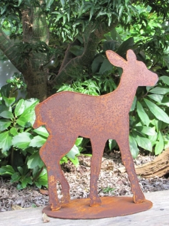 Edelrost Tierfamilie Hirsch Reh und Rehkitz