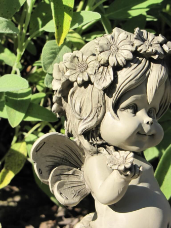 Preview: Elfe Lalula mit Blüte, Resin