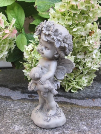 Elfe Lalula mit Teddy aus Resin