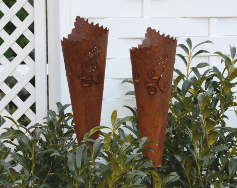 Gartenfackel Rosttüte mit Brennbehälter aus Edelrost