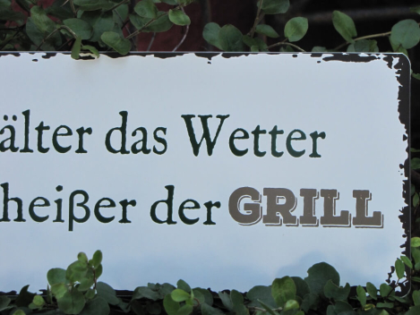Preview: Shabby Chic Metallspruchschild "heißer Grill"
