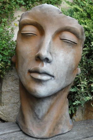 Skulptur Gesicht Frau aus Steinguss Rostoptik, 50 cm