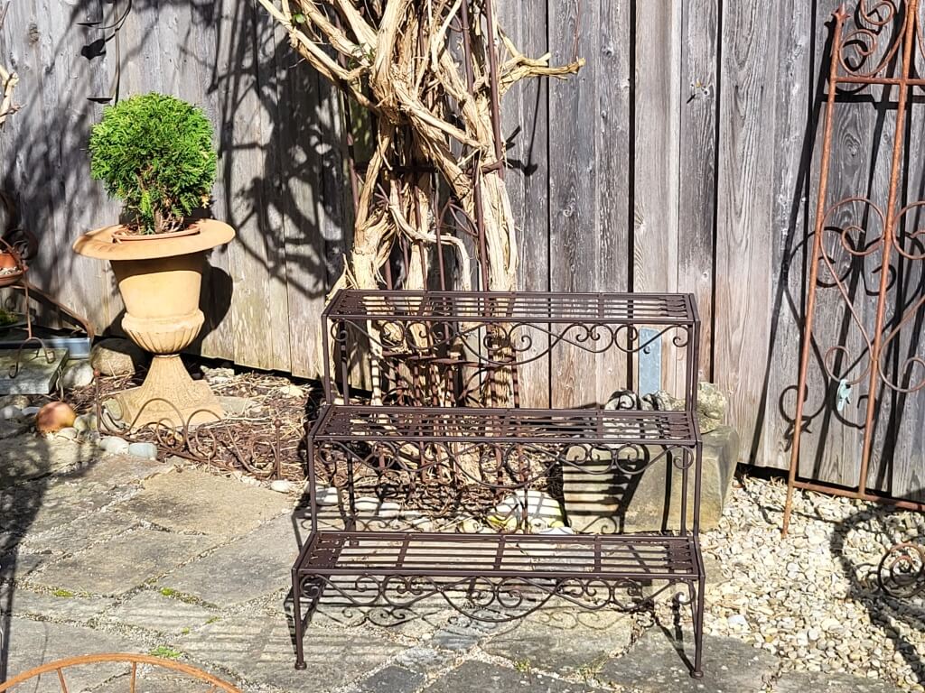 Blumentreppe Marceddi, aus Metall, dunkelbraun Angels Garden