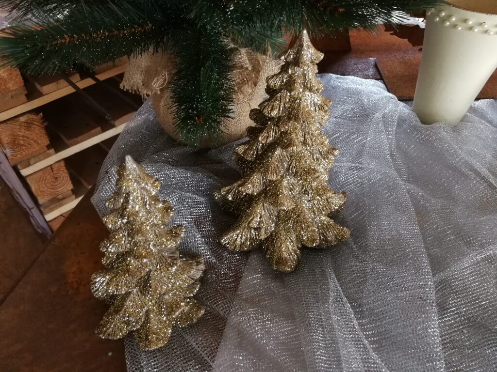 Gold glitzernder LED Weihnachtsbaum