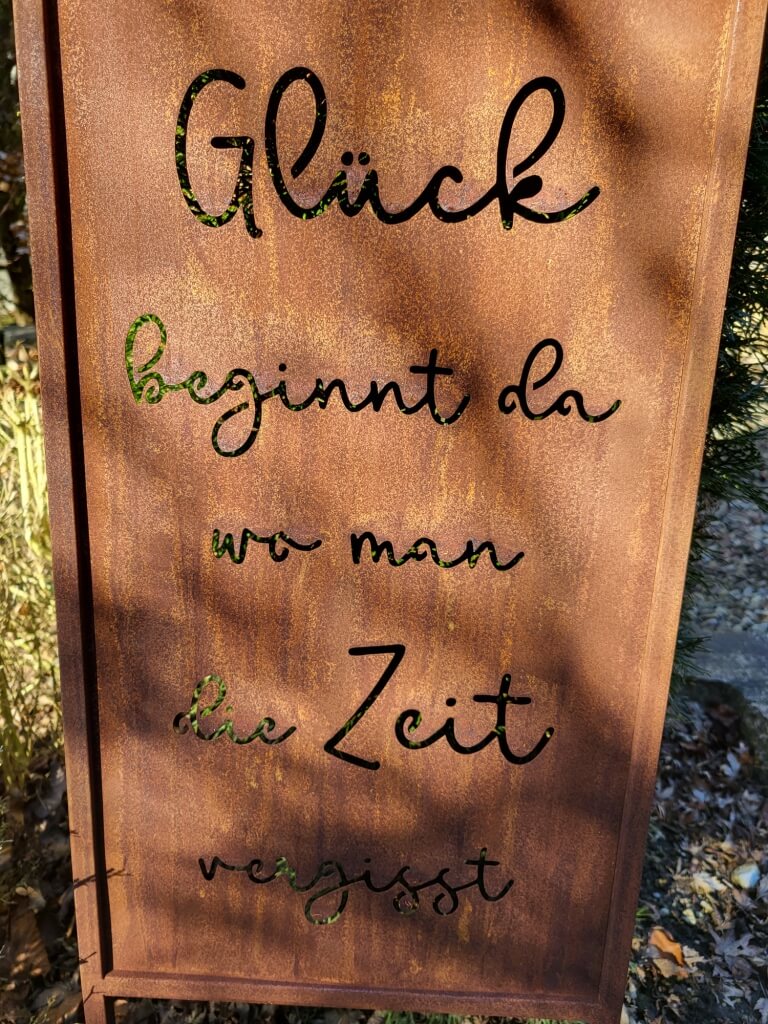 Edelrost Gartenschild Glück beginnt Angels Garden