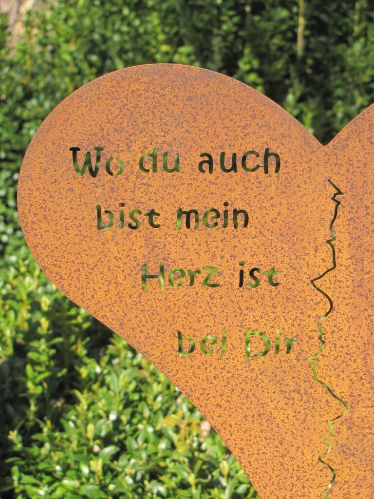 Edelrost Gartenstecker Herz mit Spruch Angels Garden