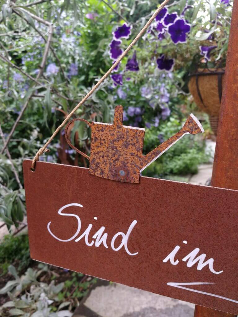Dekoration Schild Rost Garten Giesskanne Bin Im Garten Spruch Onebitjr Com Br
