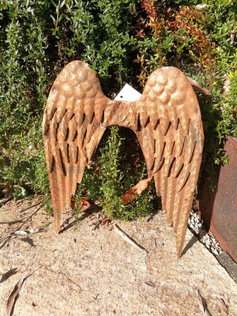 Edelrost Engelsflügel mit Goldglitter zum Einhängen - Angels Garden