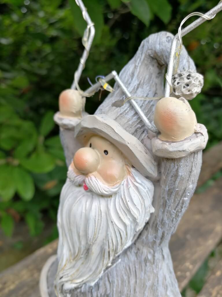 LED Nikolaus mit Stern mittig, rot - Angels Garden Dekoshop