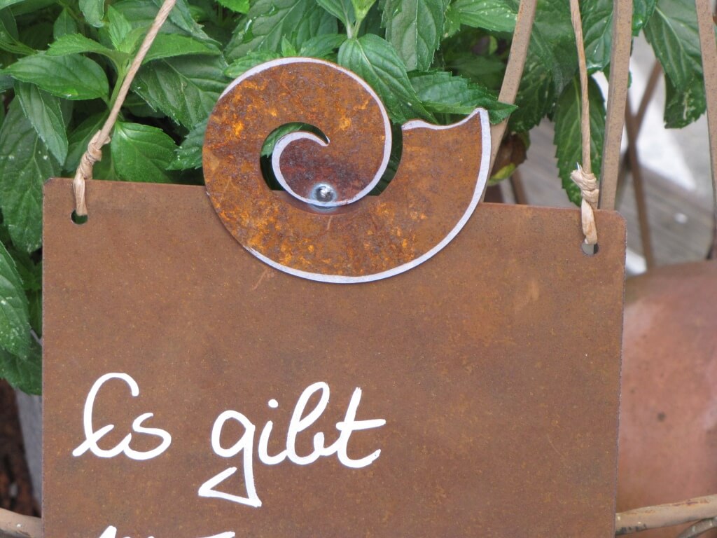 Edelrost Schild mit Schnecke "Deine Zeit" Angels Garden