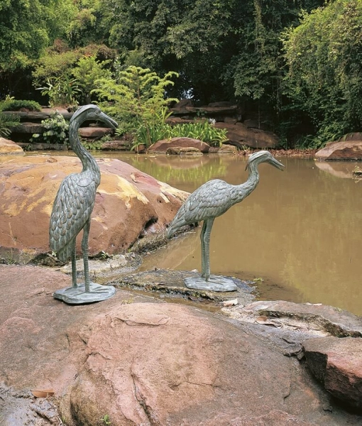 Bronzeskulptur Graureiher, wasserspeiend Bronzeskulptur Graureiher, wasserspeiend