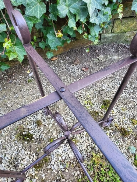 Beistelltisch Monastir, schwarz-braun aus Metall