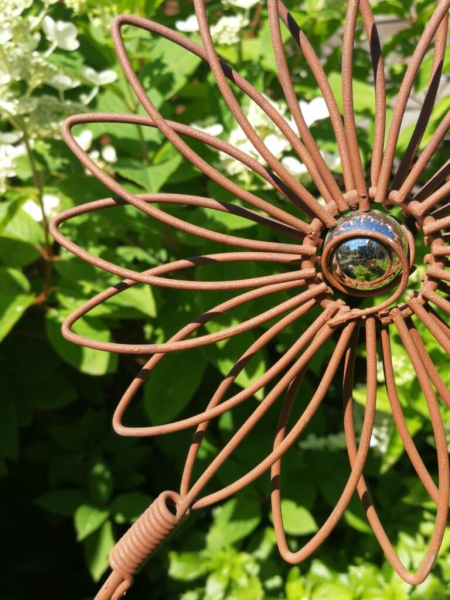 Edelrostoptik Blüte Sünaj am Stab