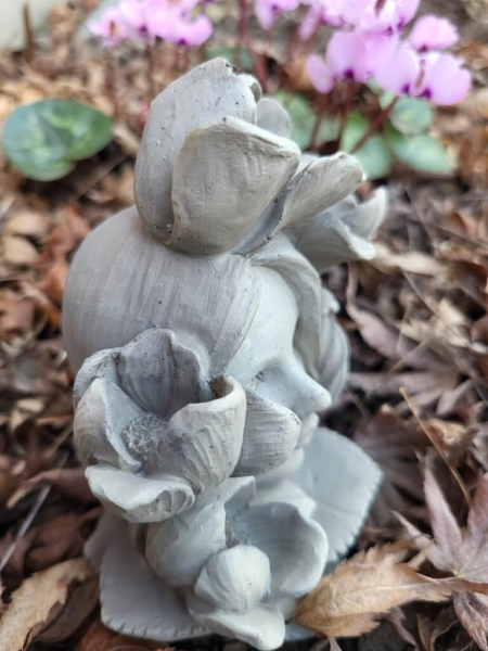 Blumenkind Alpenveilchen aus Resin