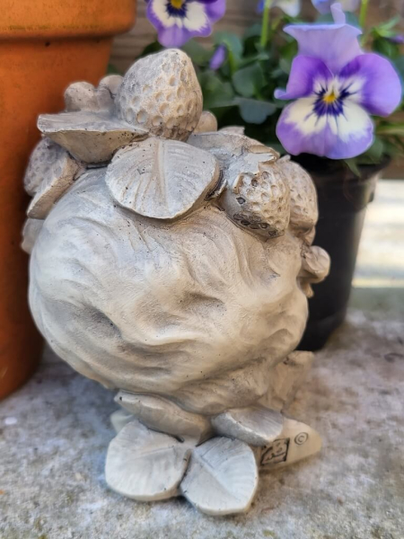 Blumenkind Erdbeere aus Resin