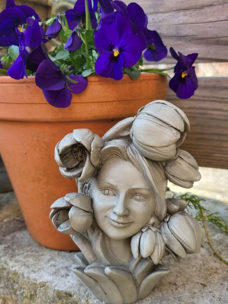 Blumenkind Schachbrettblume aus Resin
