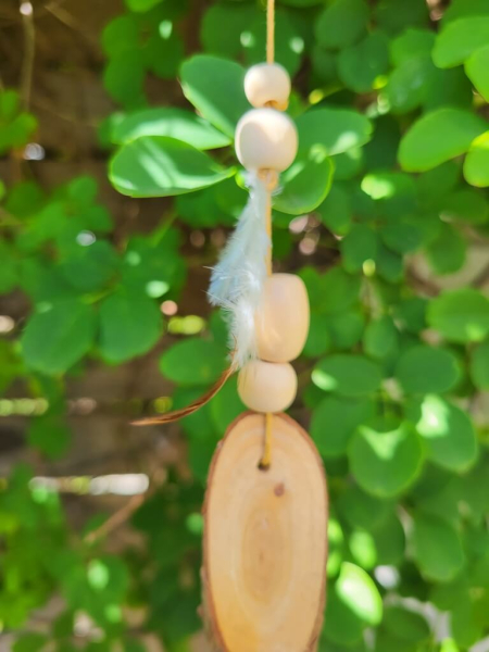 Boho-Hänger Modell B, Treibholz, Federn, Muscheln