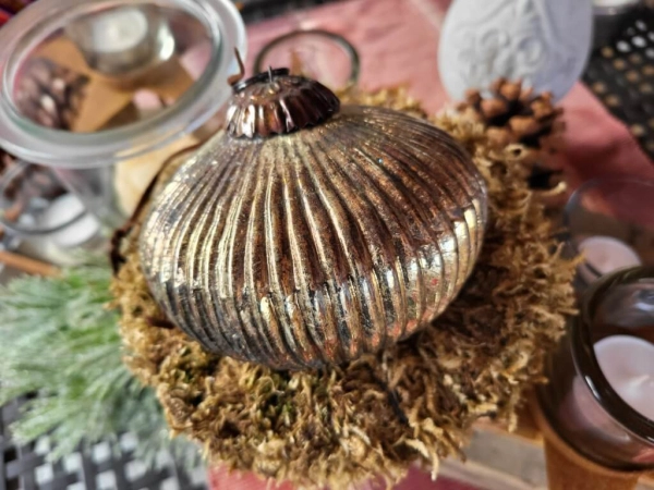 Christbaumkugel Athrios Rillen, groß, braun-altgold, glänzend