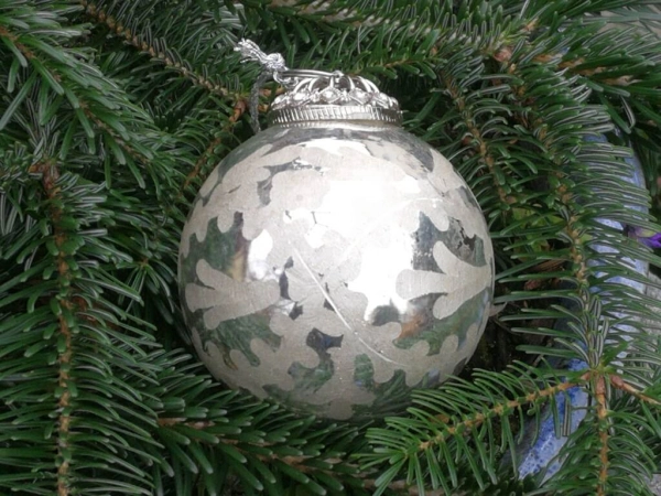 Christbaumkugel Dalmassi, Variante B, Ranke gekreuzt