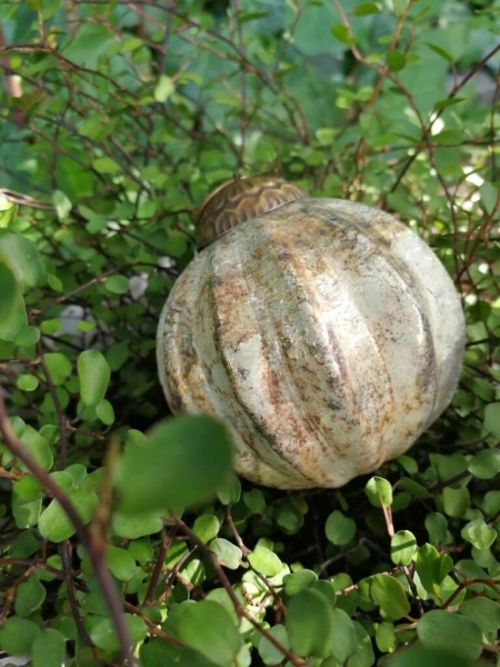 Christbaumkugel Melone, antik weiß