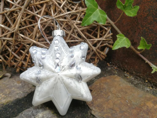 Christbaumkugel Stern Glitta, silber mit Straßdeko oben