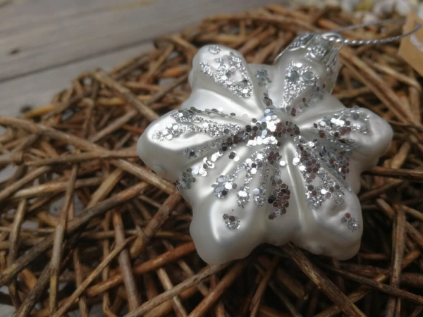 Christbaumkugel Schneeflocke Zilia 6-zackig, silber