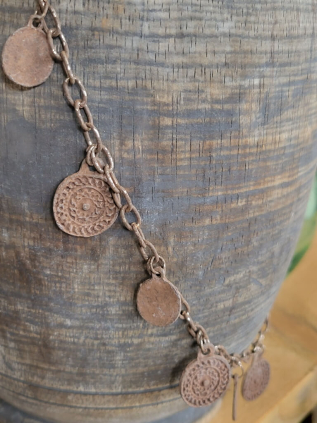 Deko Metall-Kette mit Münzen