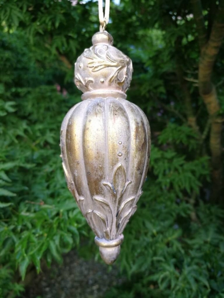 Ornament-Kegel Belvedere, Ranke unten