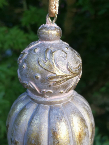 Ornament-Kegel Belvedere, Ranke unten