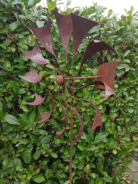 Edelrost Windrad Flamme