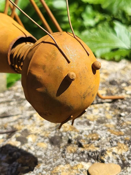 Edelrost Ameise mit Wackelkopf