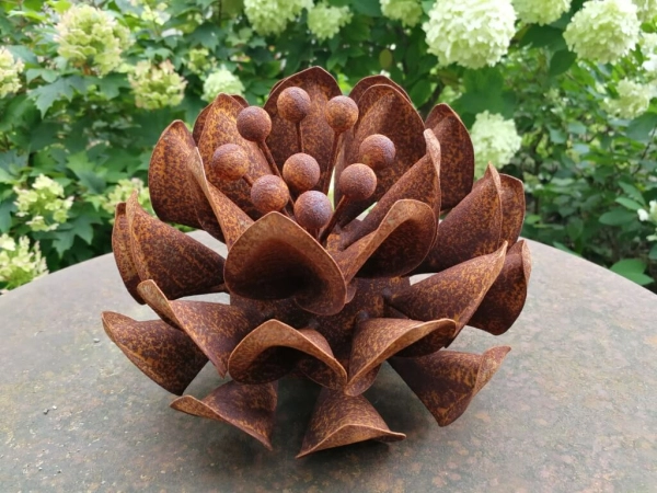 Edelrost Blume Artischocke, klein