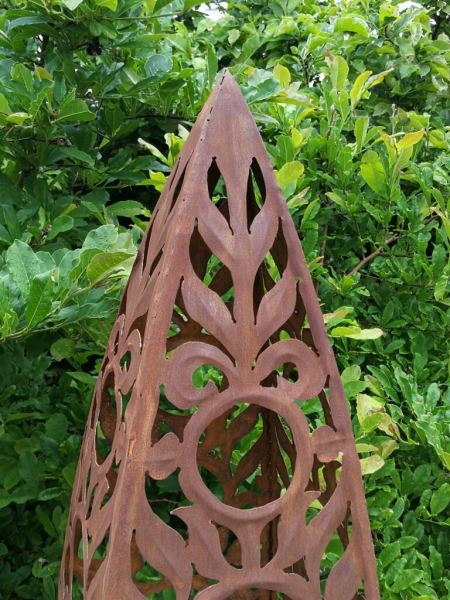 Edelrost Skulptur Blätterzapfen, 165 cm