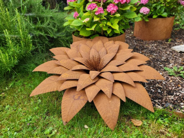 Edelrost Blume Aruna, groß
