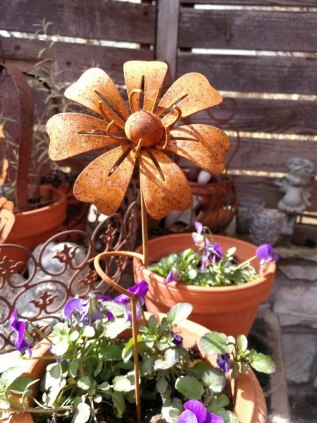 Edelrostoptik Blume Elke, gedrehter Stab