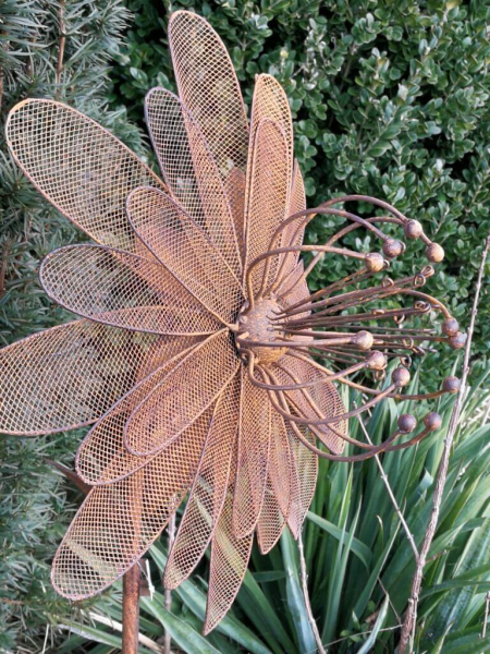 Gartenstecker Blüte Susi