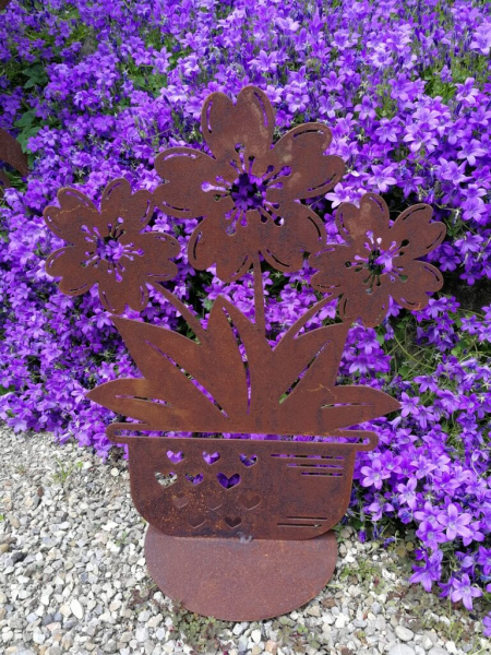 Edelrost Blumen im Herztopf