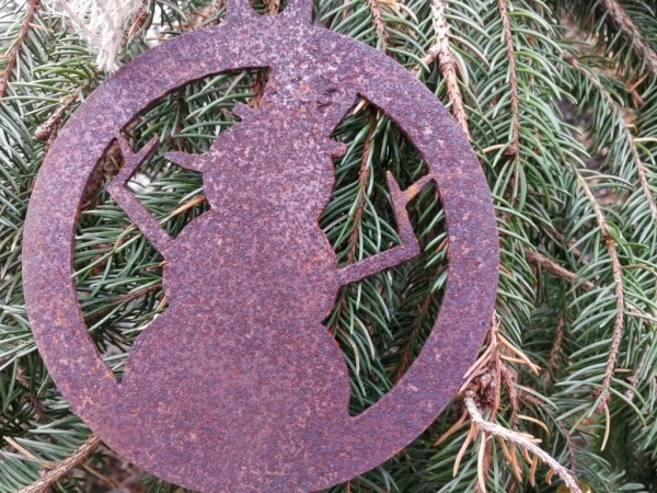 Edelrost Christbaumkugel Schneemann