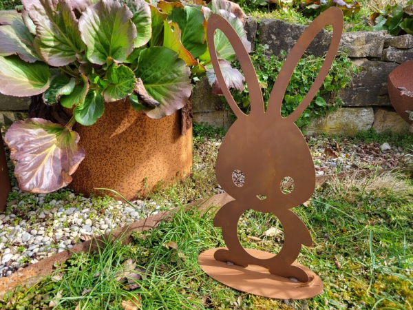 Edelrost Comic-Hase
