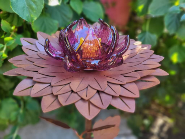 Edelrost Glasblume Dahlie 1 Blüte, weinrot